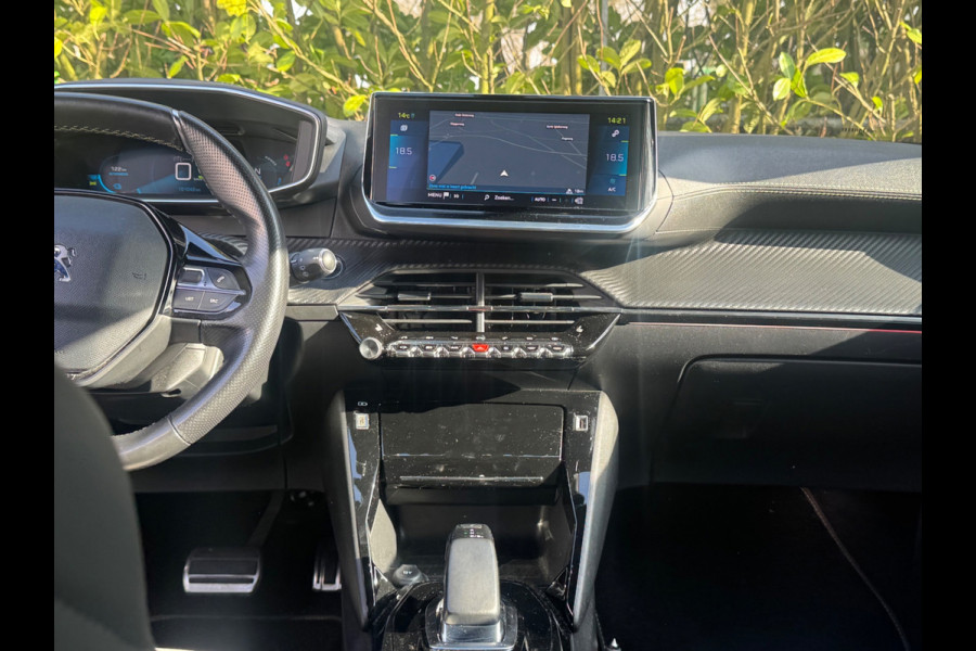 Peugeot e-2008 E-2008 GT 50kWh STOELVERWARMING DAB+ CARPLAY SFEERVERLICHTING AMBIANCE NAP