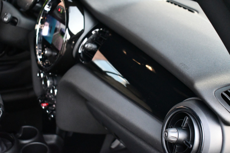 MINI Cabrio 1.5 Cooper 136pk aut Camera 18inch LED Windscherm