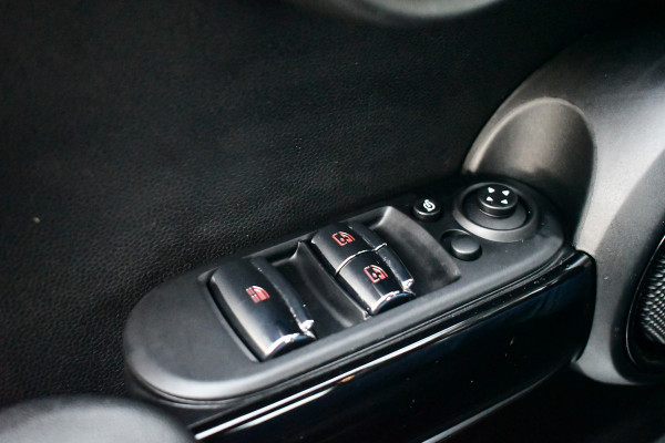 MINI Cabrio 1.5 Cooper 136pk aut Camera 18inch LED Windscherm