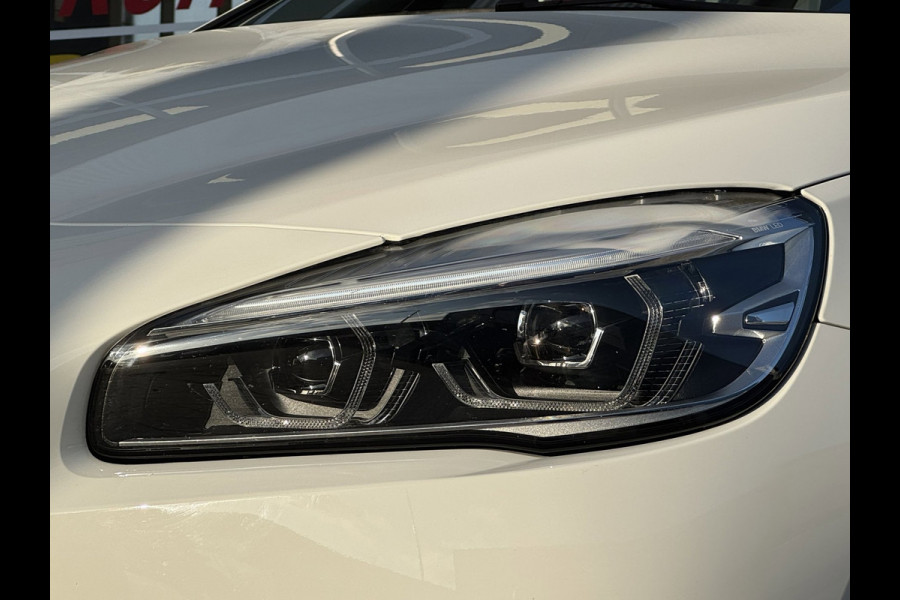 BMW 2 Serie Active Tourer 225xe iPerformance eDrive Edition - AUTOMAAT I Navigatie I Airco I PDC I Sport velgen I Dealer onderh.