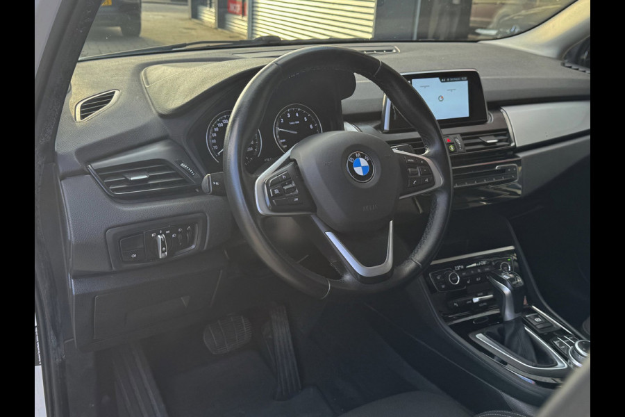 BMW 2 Serie Active Tourer 225xe iPerformance eDrive Edition - AUTOMAAT I Navigatie I Airco I PDC I Sport velgen I Dealer onderh.