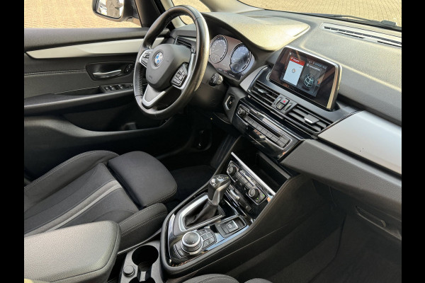 BMW 2 Serie Active Tourer 225xe iPerformance eDrive Edition - AUTOMAAT I Navigatie I Airco I PDC I Sport velgen I Dealer onderh.