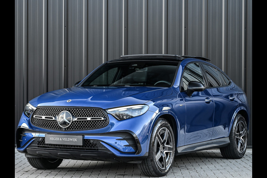 Mercedes-Benz GLC Coupé 300e 4MATIC AMG Line Panoramadak | Luchtvering | Distronic | Ambient verlichting plus | Achterasbesturing | Multicontourstoelen | 360 Camera | Digital Light |