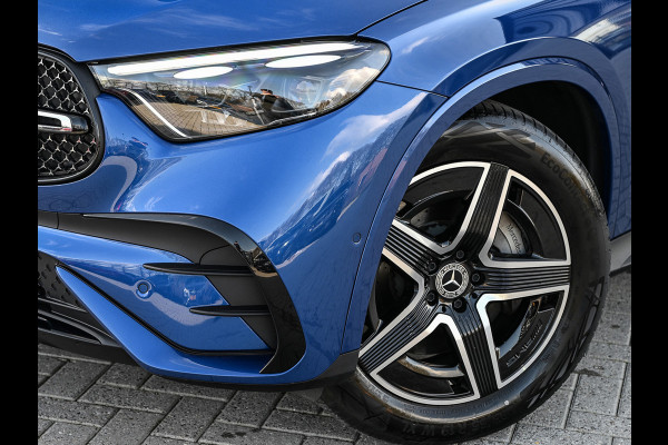 Mercedes-Benz GLC Coupé 300e 4MATIC AMG Line Panoramadak | Luchtvering | Distronic | Ambient verlichting plus | Achterasbesturing | Multicontourstoelen | 360 Camera | Digital Light |