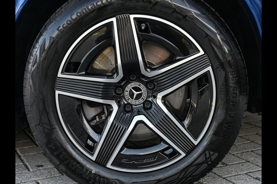 Mercedes-Benz GLC Coupé 300e 4MATIC AMG Line Panoramadak | Luchtvering | Distronic | Ambient verlichting plus | Achterasbesturing | Multicontourstoelen | 360 Camera | Digital Light |