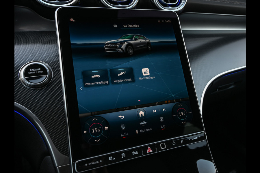 Mercedes-Benz GLC Coupé 300e 4MATIC AMG Line Panoramadak | Luchtvering | Distronic | Ambient verlichting plus | Achterasbesturing | Multicontourstoelen | 360 Camera | Digital Light |