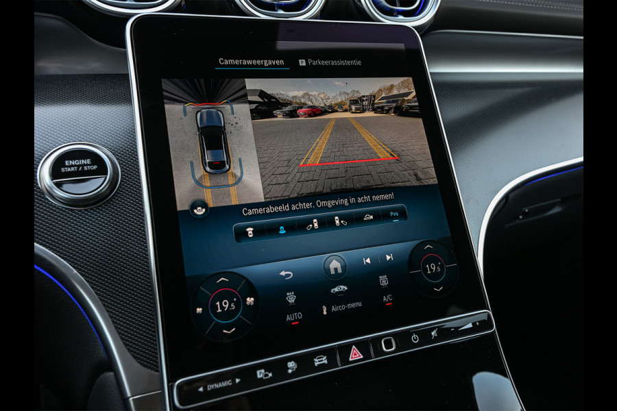 Mercedes-Benz GLC Coupé 300e 4MATIC AMG Line Panoramadak | Luchtvering | Distronic | Ambient verlichting plus | Achterasbesturing | Multicontourstoelen | 360 Camera | Digital Light |