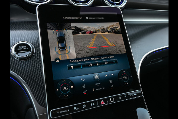 Mercedes-Benz GLC Coupé 300e 4MATIC AMG Line Panoramadak | Luchtvering | Distronic | Ambient verlichting plus | Achterasbesturing | Multicontourstoelen | 360 Camera | Digital Light |