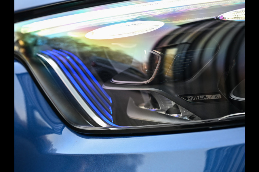 Mercedes-Benz GLC Coupé 300e 4MATIC AMG Line Panoramadak | Luchtvering | Distronic | Ambient verlichting plus | Achterasbesturing | Multicontourstoelen | 360 Camera | Digital Light |