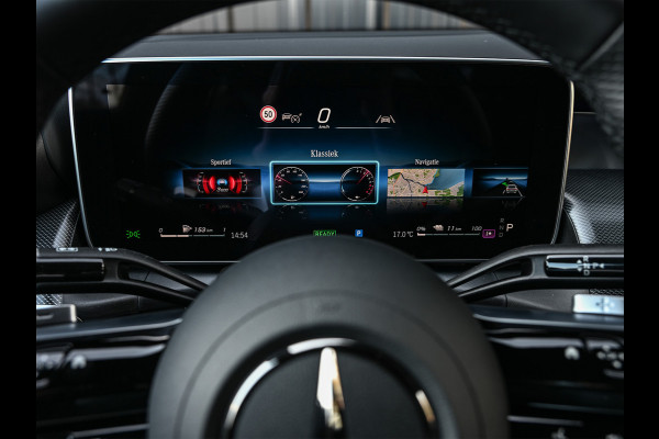 Mercedes-Benz GLC Coupé 300e 4MATIC AMG Line Panoramadak | Luchtvering | Distronic | Ambient verlichting plus | Achterasbesturing | Multicontourstoelen | 360 Camera | Digital Light |