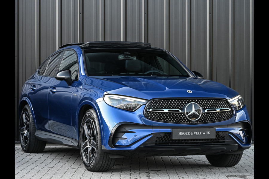 Mercedes-Benz GLC Coupé 300e 4MATIC AMG Line Panoramadak | Luchtvering | Distronic | Ambient verlichting plus | Achterasbesturing | Multicontourstoelen | 360 Camera | Digital Light |