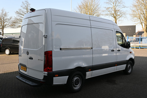 Mercedes-Benz Sprinter 317 CDI L2H2 360 Graden camera, MBUX met navigatie