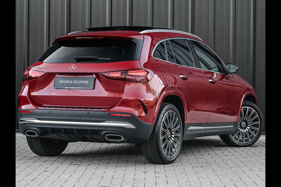 Mercedes-Benz GLA 250 e AMG Line Facelift | Panoramadak | Elektr. verst. stoelen met geheugen | Ambient verlichting | 20 inch | Burmester audio