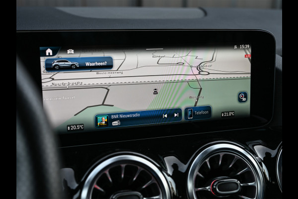 Mercedes-Benz GLA 250 e AMG Line Facelift | Panoramadak | Elektr. verst. stoelen met geheugen | Ambient verlichting | 20 inch | Burmester audio