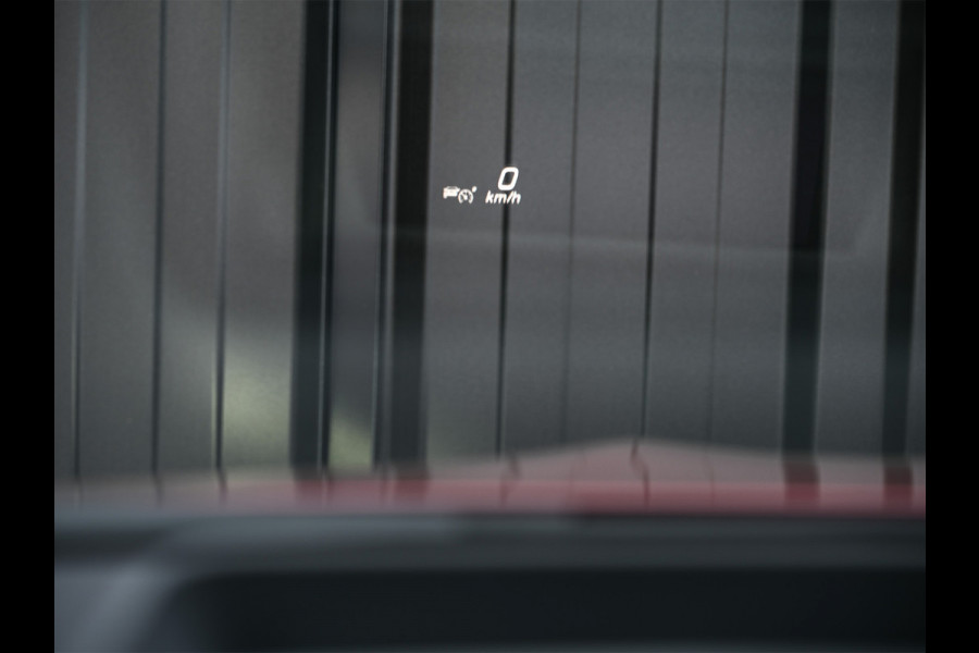 Mercedes-Benz GLA 250 e AMG Line Facelift | Panoramadak | Elektr. verst. stoelen met geheugen | Ambient verlichting | 20 inch | Burmester audio