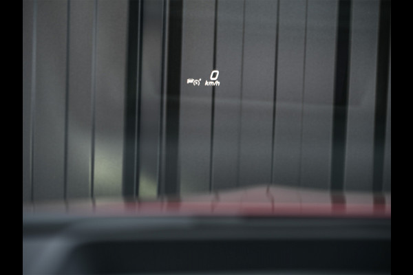 Mercedes-Benz GLA 250 e AMG Line Facelift | Panoramadak | Elektr. verst. stoelen met geheugen | Ambient verlichting | 20 inch | Burmester audio