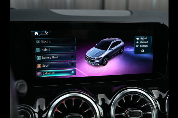 Mercedes-Benz GLA 250 e AMG Line Facelift | Panoramadak | Elektr. verst. stoelen met geheugen | Ambient verlichting | 20 inch | Burmester audio