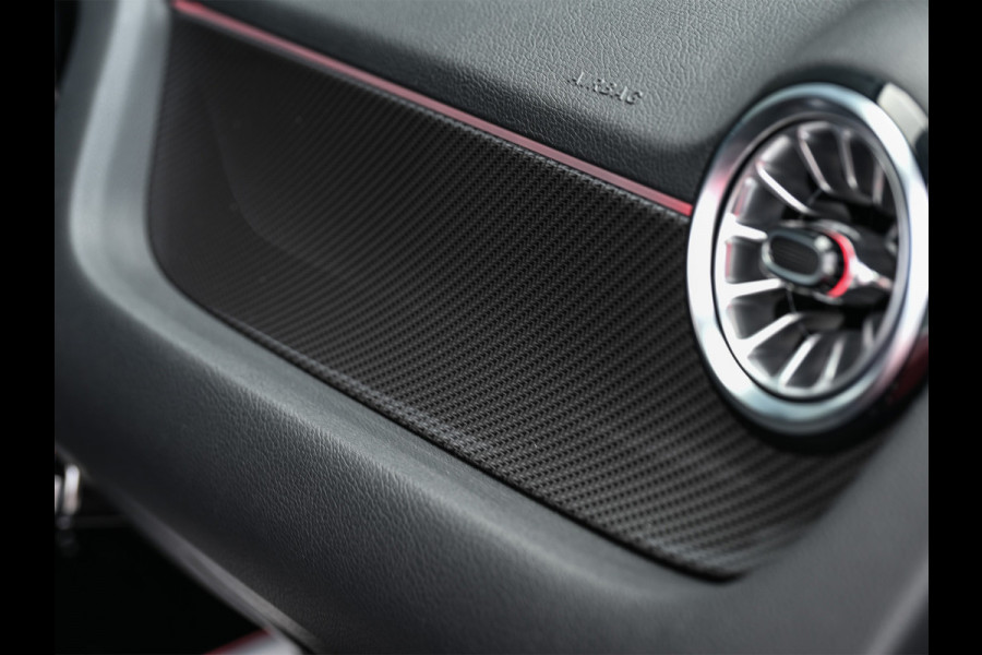 Mercedes-Benz GLA 250 e AMG Line Facelift | Panoramadak | Elektr. verst. stoelen met geheugen | Ambient verlichting | 20 inch | Burmester audio