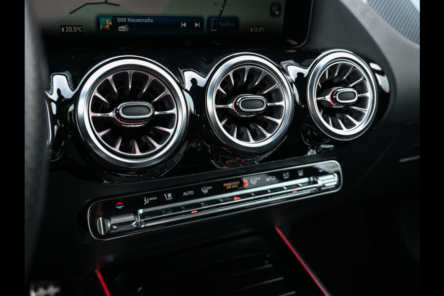 Mercedes-Benz GLA 250 e AMG Line Facelift | Panoramadak | Elektr. verst. stoelen met geheugen | Ambient verlichting | 20 inch | Burmester audio