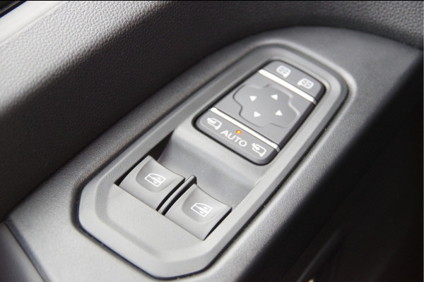 Renault Trafic 2.0 dCi T30 L2 Luxe 150PK AUT. LED, 2X SCHUIFDEUR, TREKHAAK, CLIMA, CAMERA, CRUISE, NAVI, NL AUTO, NAP