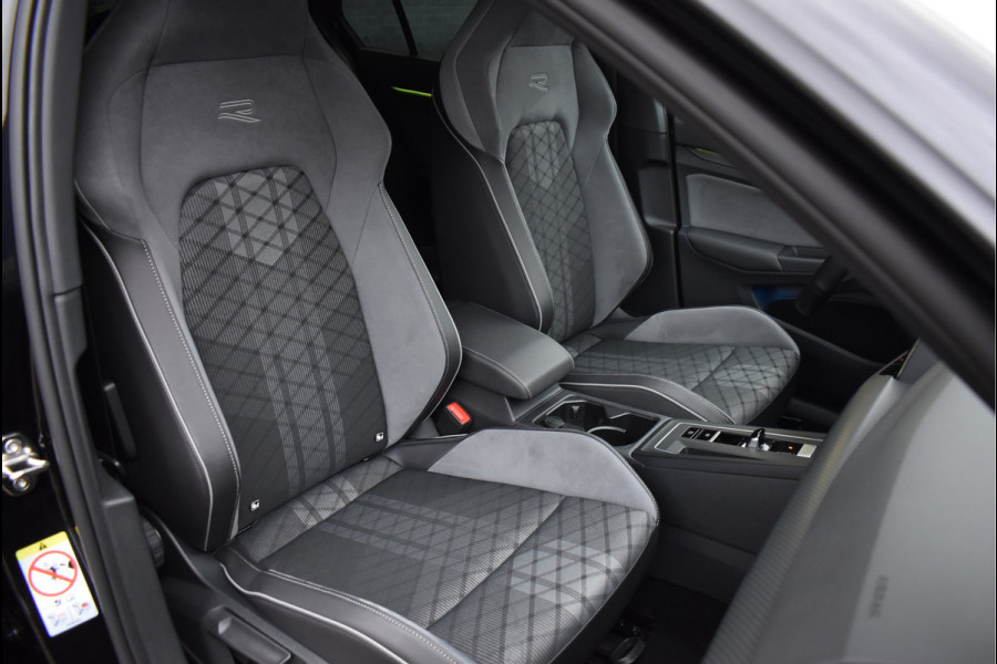 Volkswagen Golf 1.5 eTSI R-Line 150 Pk Pano H/K Navi HUD Camera ACC