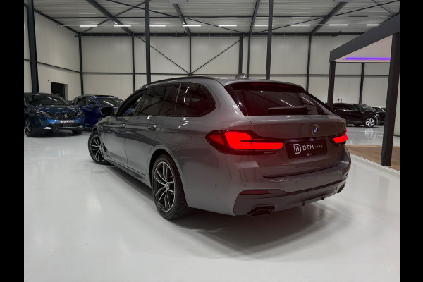 BMW 5 Serie Touring M-pakket Luchtvering VOL OPTIES | HUD | CarPlay | Trekhaak | Memory | Virtual | ACC