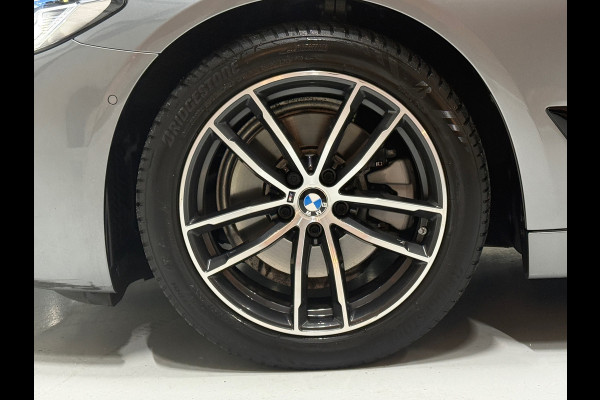 BMW 5 Serie Touring M-pakket Luchtvering VOL OPTIES | HUD | CarPlay | Trekhaak | Memory | Virtual | ACC