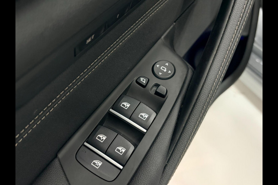 BMW 5 Serie Touring M-pakket Luchtvering VOL OPTIES | HUD | CarPlay | Trekhaak | Memory | Virtual | ACC