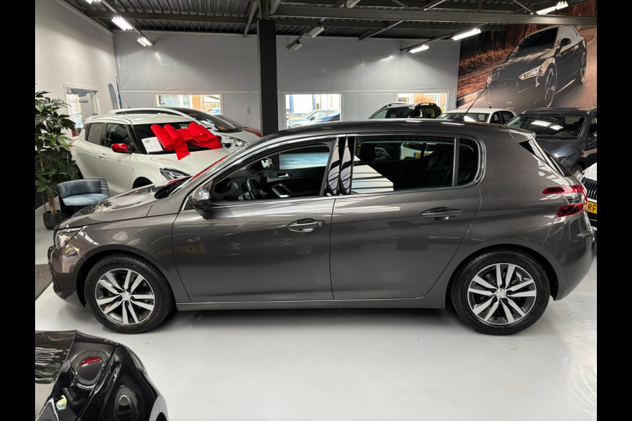 Peugeot 308 1.2 PureTech Allure / Carplay / 130Pk