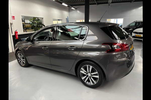 Peugeot 308 1.2 PureTech Allure / Carplay / 130Pk