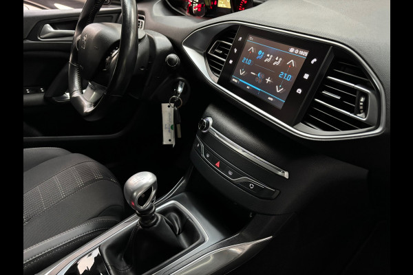 Peugeot 308 1.2 PureTech Allure / Carplay / 130Pk