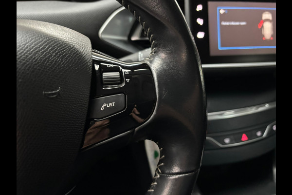 Peugeot 308 1.2 PureTech Allure / Carplay / 130Pk