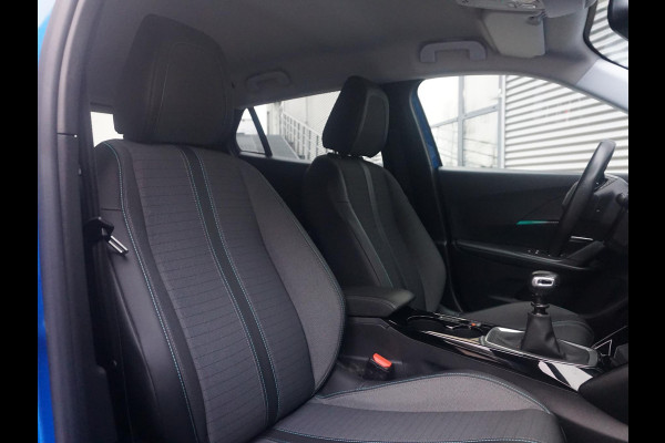 Peugeot 2008 1.2 PureTech Allure Pack All seasonbanden