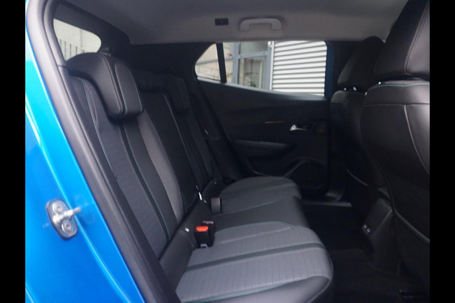 Peugeot 2008 1.2 PureTech Allure Pack All seasonbanden