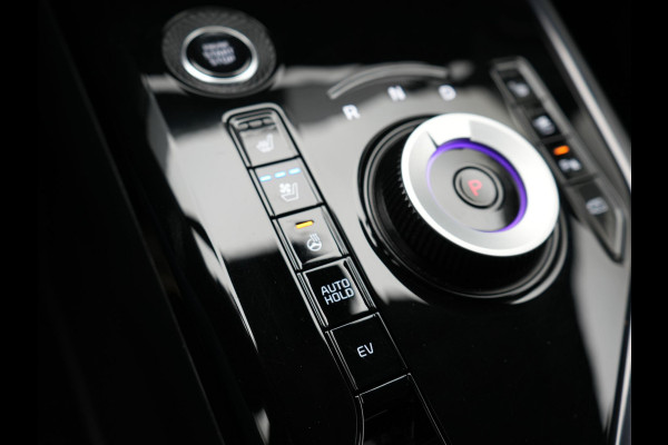 Kia Niro 1.6 GDi DynamicLine Plug In Hybrid 182pk PHEV | Trekhaak Afn. | Adaptive Cruise | Head Up | Camera | Harman / Kardon | Lederen Sportstoelen Memory & Ventilatie | Sfeerverlichting | Stoelen & Stuur Verwarmd | Apple Carplay | Keyless  |