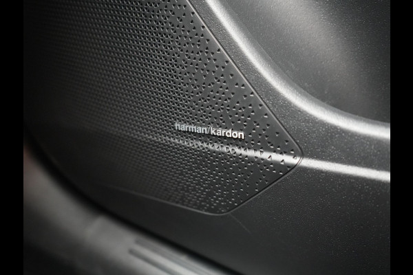 Kia Niro 1.6 GDi DynamicLine Plug In Hybrid 182pk PHEV | Trekhaak Afn. | Adaptive Cruise | Head Up | Camera | Harman / Kardon | Lederen Sportstoelen Memory & Ventilatie | Sfeerverlichting | Stoelen & Stuur Verwarmd | Apple Carplay | Keyless  |