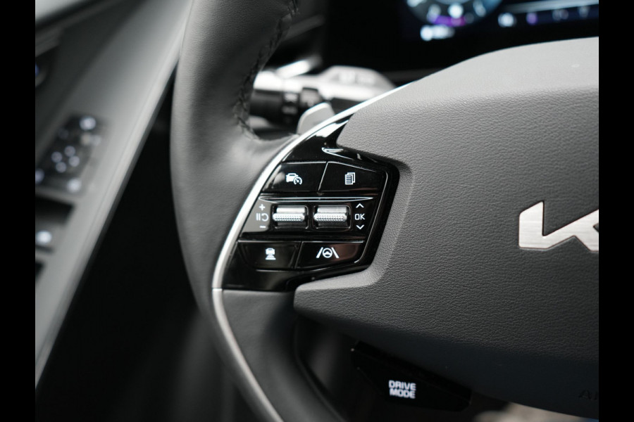 Kia Niro 1.6 GDi DynamicLine Plug In Hybrid 182pk PHEV | Trekhaak Afn. | Adaptive Cruise | Head Up | Camera | Harman / Kardon | Lederen Sportstoelen Memory & Ventilatie | Sfeerverlichting | Stoelen & Stuur Verwarmd | Apple Carplay | Keyless  |