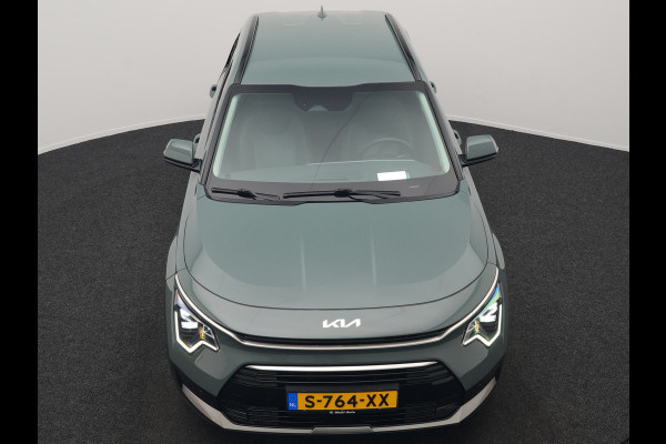 Kia Niro 1.6 GDi DynamicLine Plug In Hybrid 182pk PHEV | Trekhaak Afn. | Adaptive Cruise | Head Up | Camera | Harman / Kardon | Lederen Sportstoelen Memory & Ventilatie | Sfeerverlichting | Stoelen & Stuur Verwarmd | Apple Carplay | Keyless  |