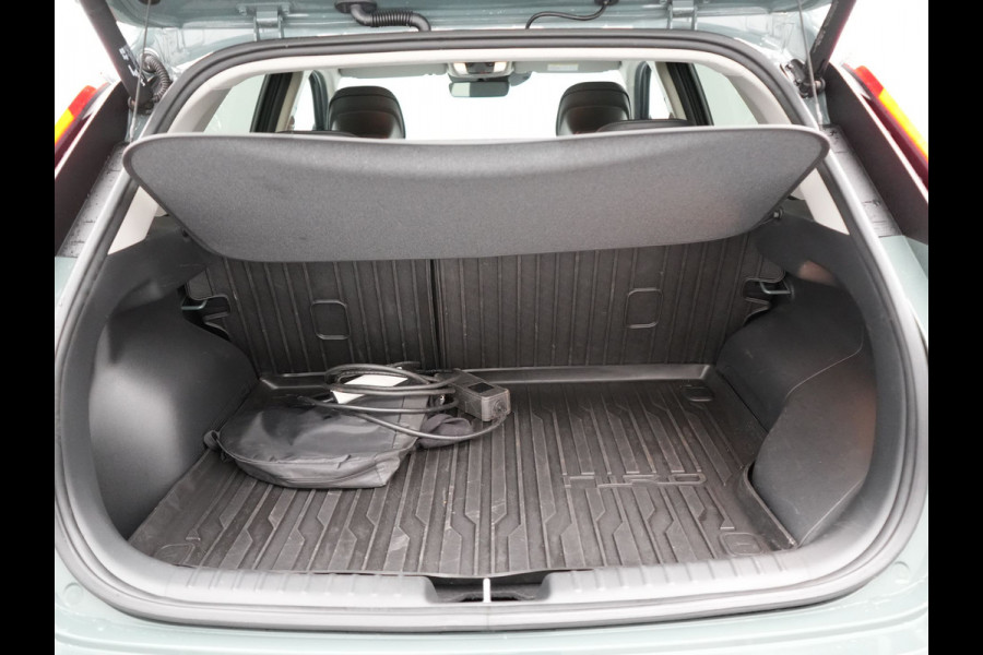 Kia Niro 1.6 GDi DynamicLine Plug In Hybrid 182pk PHEV | Trekhaak Afn. | Adaptive Cruise | Head Up | Camera | Harman / Kardon | Lederen Sportstoelen Memory & Ventilatie | Sfeerverlichting | Stoelen & Stuur Verwarmd | Apple Carplay | Keyless  |