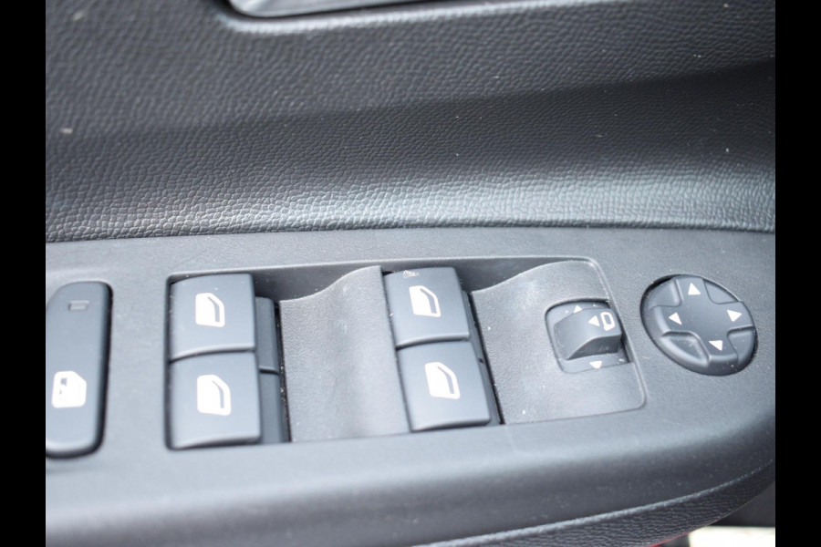 Opel Corsa 1.2 Turbo Hybrid GS ACHTERUITRIJCAMERA + SENSOREN | CARPLAY | E.C.C.