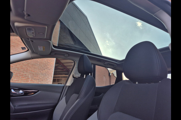 Nissan QASHQAI 1.3 DIG-T N-Connecta DCT-7 Pano, Navi, Camera,