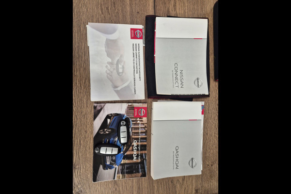 Nissan QASHQAI 1.3 DIG-T N-Connecta DCT-7 Pano, Navi, Camera,