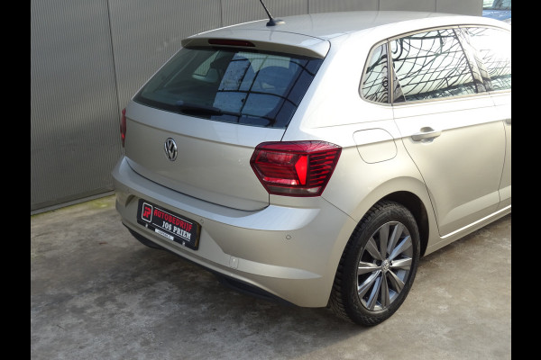 Volkswagen Polo 1.0 TSI Highline * PDC * 4 SEIZOENSBANDEN * CAMERA !!