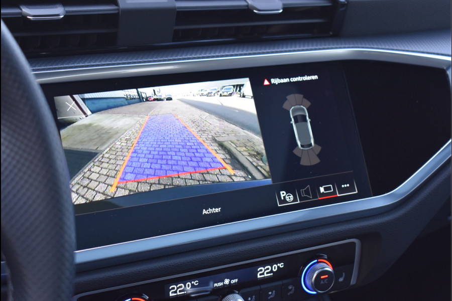 Audi Q3 Sportback 45 TFSI e S-Line 245 Pk Pano Navi Leder Keyless RSQ3 Diffusor 21 Inch