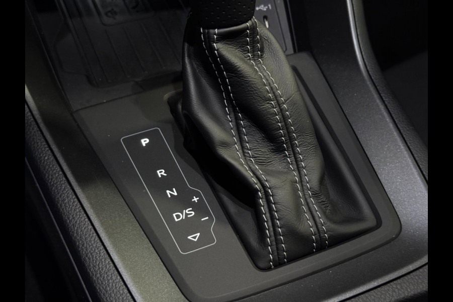 Audi Q3 45 TFSI e 3X S-LINE | LED | TREKHAAK | HYBRIDE
