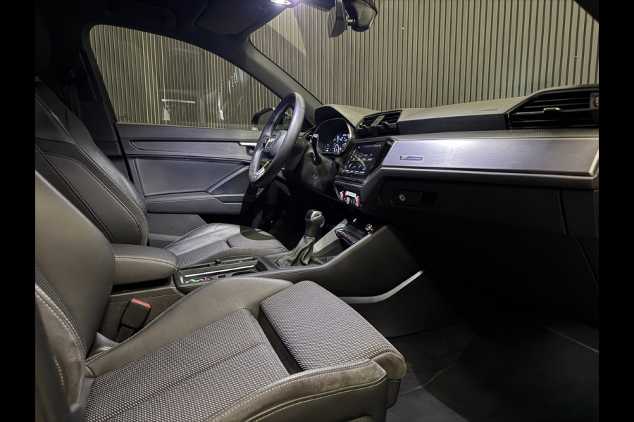 Audi Q3 45 TFSI e 3X S-LINE | LED | TREKHAAK | HYBRIDE