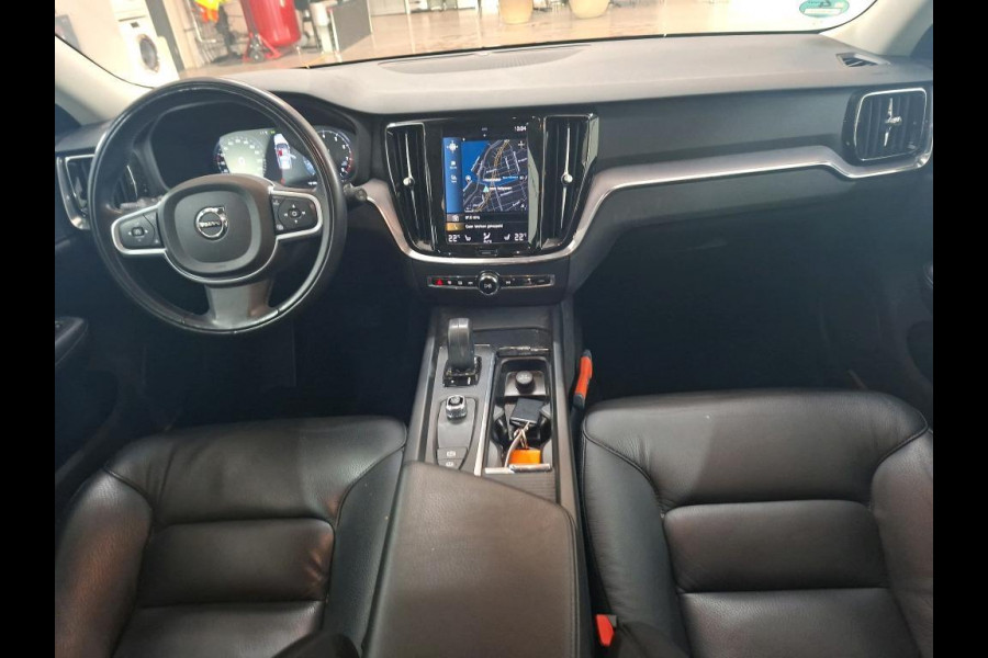 Volvo V60 2.0 B3 Momentum Advantage NL-AUTO | NAVI | LEDER
