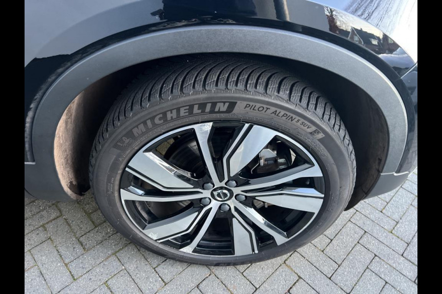 Volvo XC40 Recharge P8 AWD R-Design NL-AUTO | TREKHAAK | GOOGLE NAVI