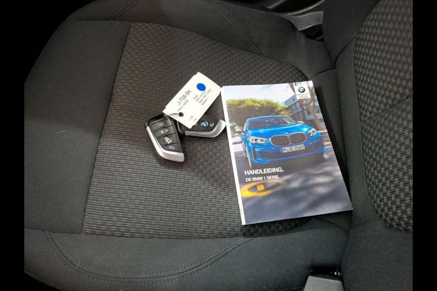 BMW 1-serie 118i Executive Edition NL-AUTO | NAVI |  CARPLAY