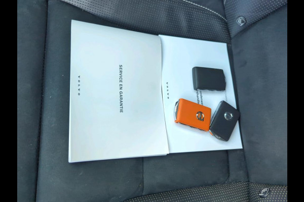 Volvo XC40 Recharge P8 AWD R-Design NL-AUTO | TREKHAAK | PANODAK